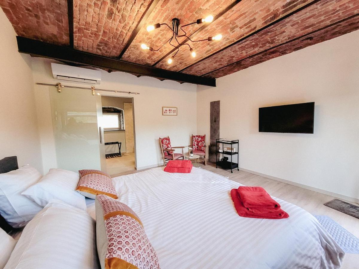 Bed and Breakfast Au Bout De Mes Reves Walcourt Esterno foto