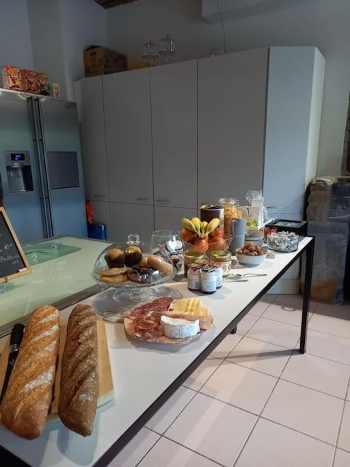 Bed and Breakfast Au Bout De Mes Reves Walcourt Esterno foto
