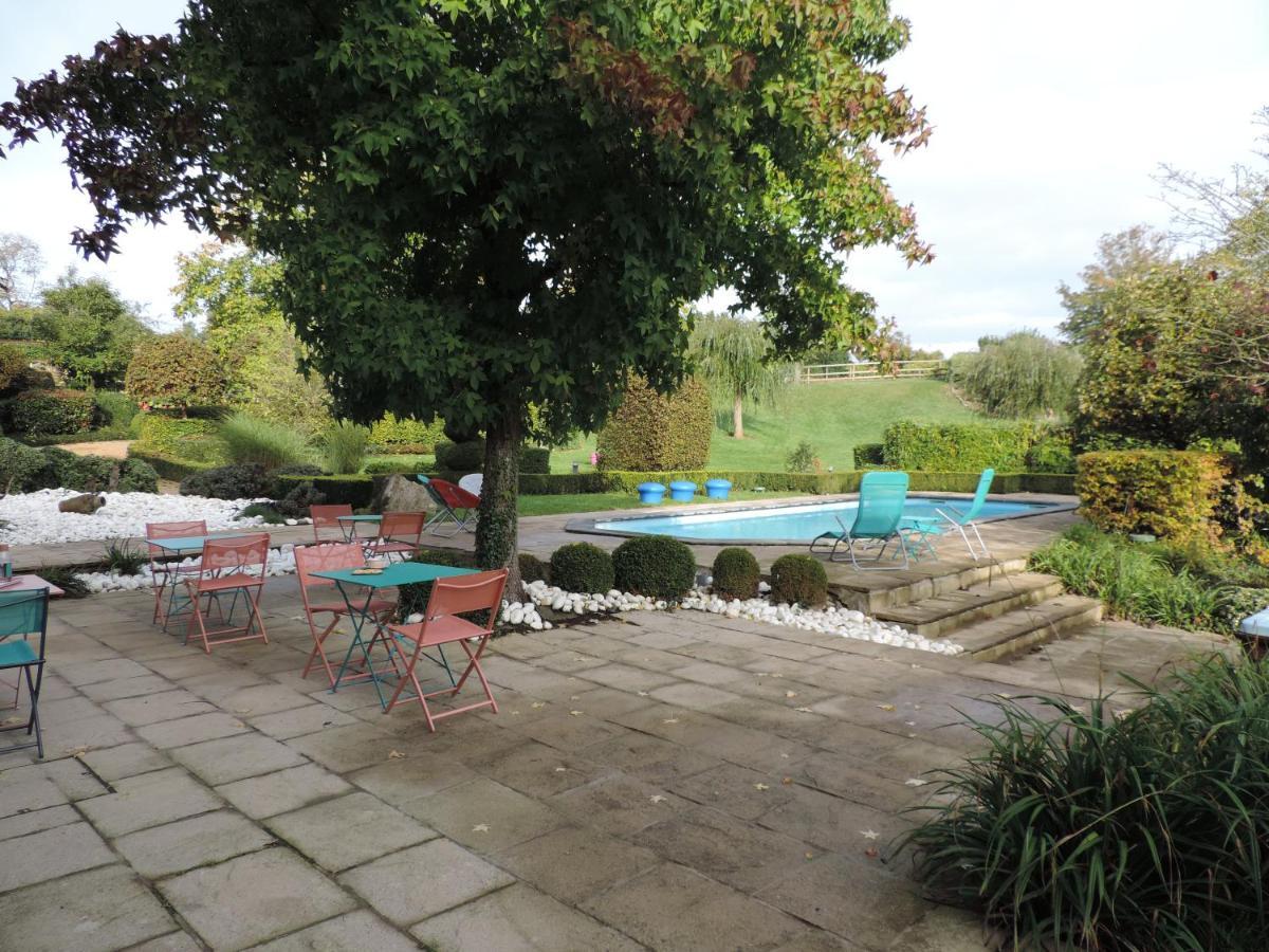 Bed and Breakfast Au Bout De Mes Reves Walcourt Esterno foto